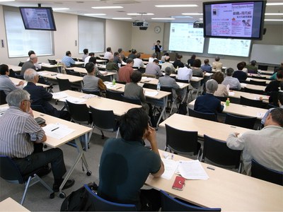 151021HA中之島塾講義風景